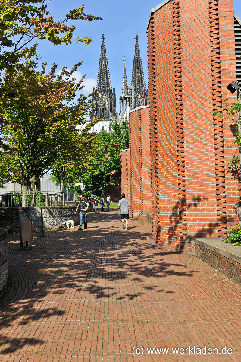 Blick von der Hohenzollernbrücke zum Dom